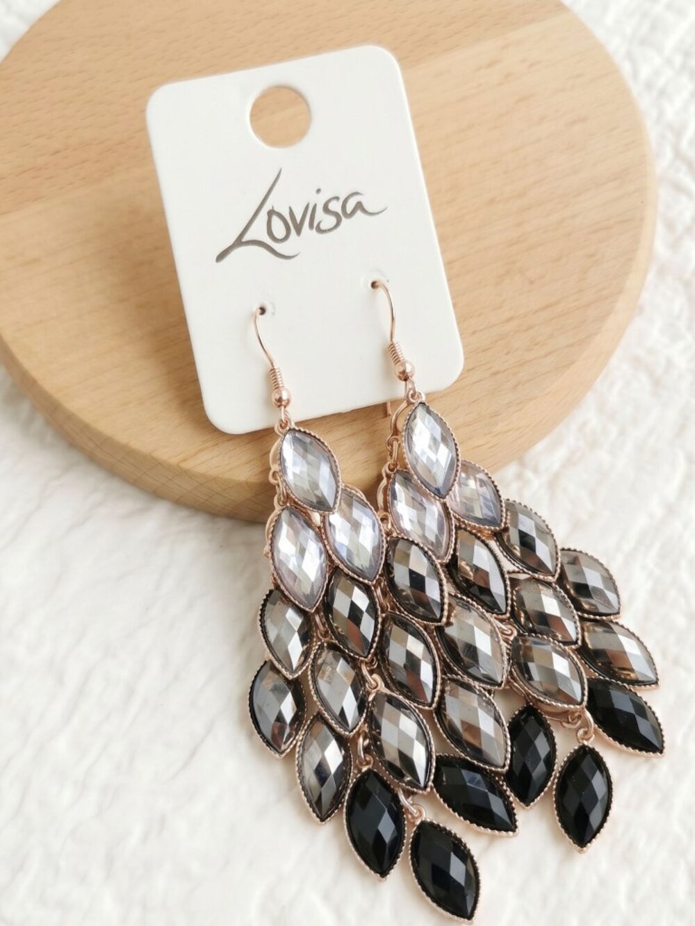 Lovisa Leaf Drop Earrings